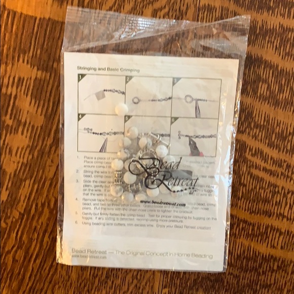 Unopened packages of beads - Picture 6 of 7